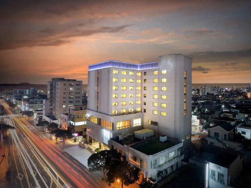 Jinjiang Inn Sanya Hexi Road Qingren Bridge Exterior photo